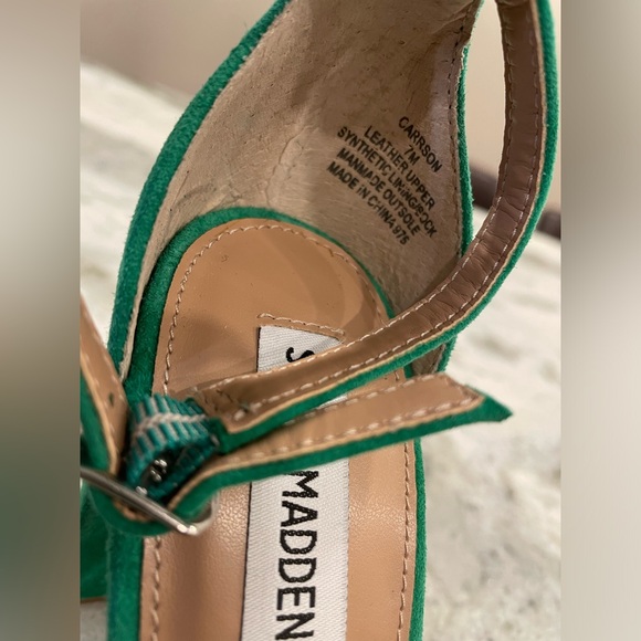 NWOT Steve Madden CARRSON Green Suede Open Toe Heeled Shoes - Picture 3 of 8